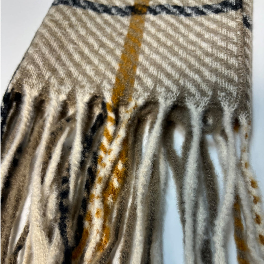 Beige Plaid Scarf for Women – Soft & Cozy Winter Wrap